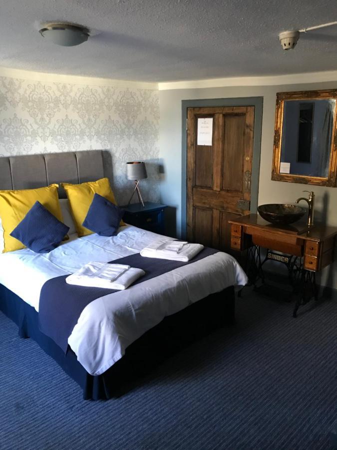 The Bruce Inn B&B Falkland Extérieur photo